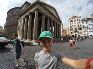 Selfie at the pantheon.